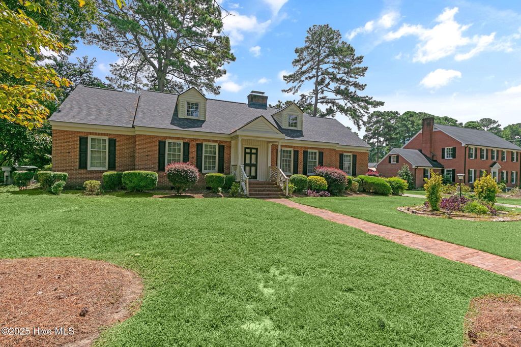 Photo of 911 Parkside Drive NW, Wilson, NC 27896 (MLS # 100528407)