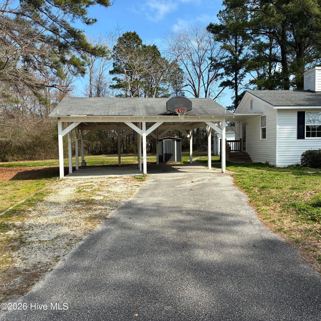 Photo of 376 Governors Road SE, Winnabow, NC 28479 (MLS # 100560744)