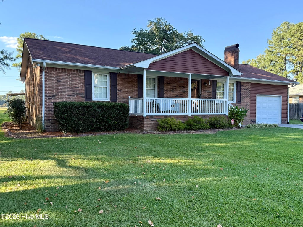 Photo of 1122 Pineview Road, Williamston, NC 27892 (MLS # 100608378)