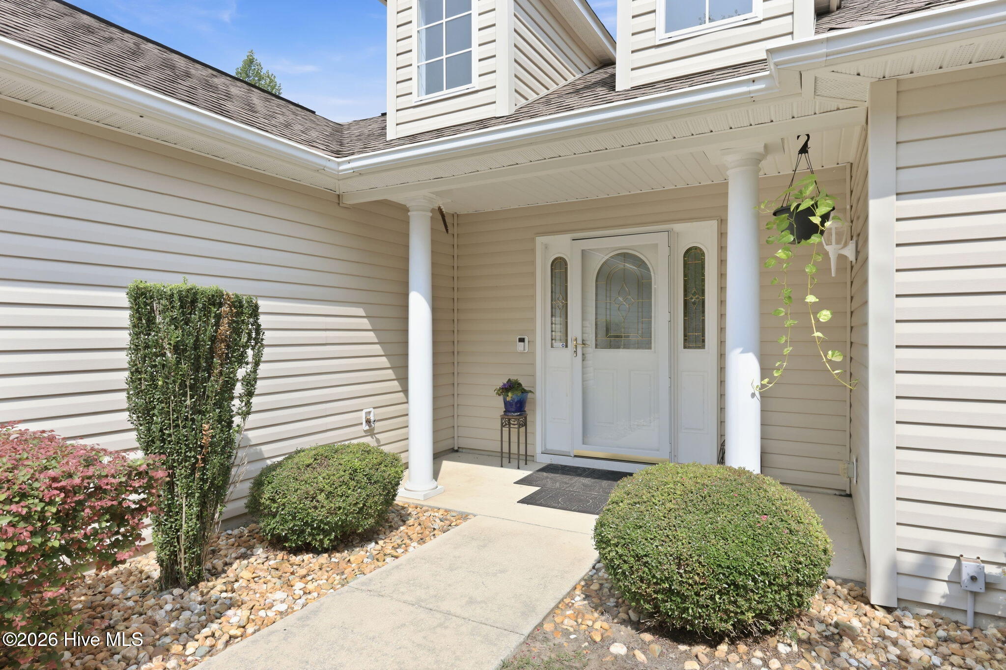 902 Meadowbrook S Unit 902
