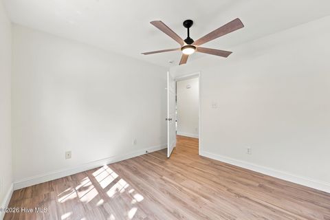 Tiny photo for 902 Meadowbrook S #Unit 902, Swansboro, NC 28584 (MLS # 100590882)