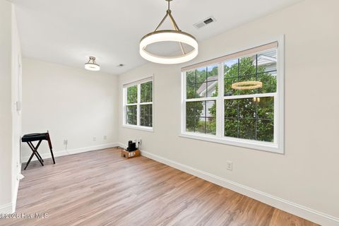 Tiny photo for 902 Meadowbrook S #Unit 902, Swansboro, NC 28584 (MLS # 100590882)