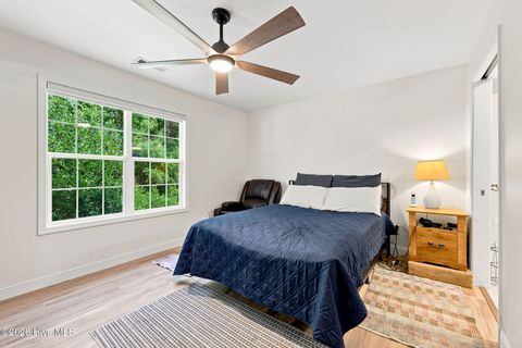 Tiny photo for 902 Meadowbrook S #Unit 902, Swansboro, NC 28584 (MLS # 100590882)