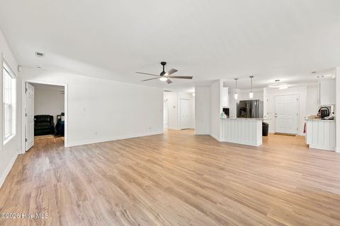 Tiny photo for 902 Meadowbrook S #Unit 902, Swansboro, NC 28584 (MLS # 100590882)