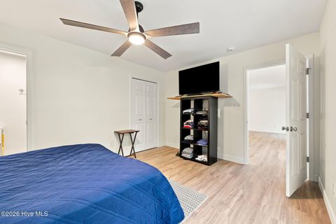 Tiny photo for 902 Meadowbrook S #Unit 902, Swansboro, NC 28584 (MLS # 100590882)