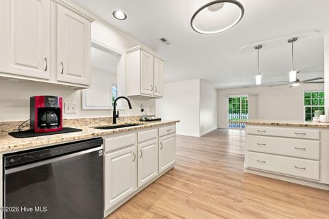 Tiny photo for 902 Meadowbrook S #Unit 902, Swansboro, NC 28584 (MLS # 100590882)