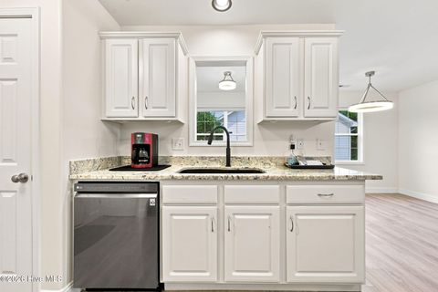 Tiny photo for 902 Meadowbrook S #Unit 902, Swansboro, NC 28584 (MLS # 100590882)