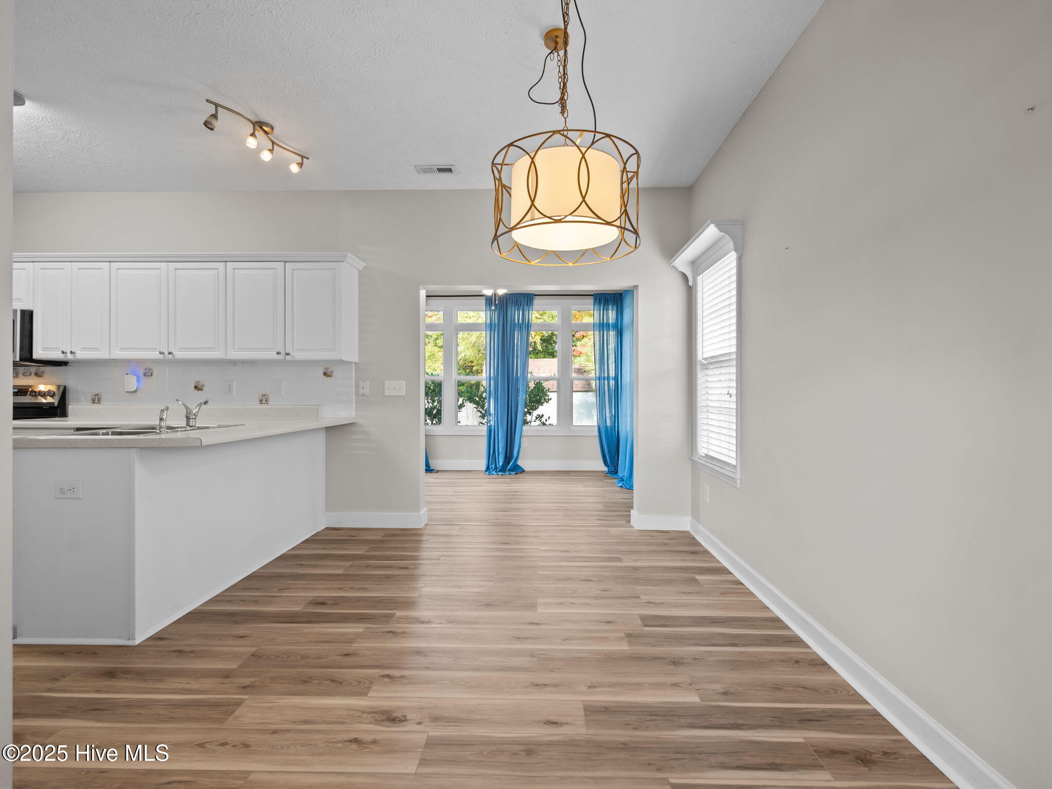 116 Hickory Shores Drive