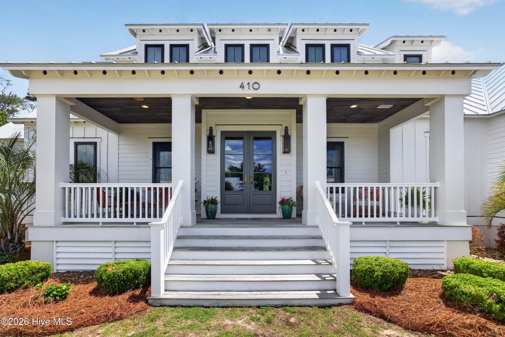 Photo of 410 Sunrise Court, Emerald Isle, NC 28594 (MLS # 100577576)