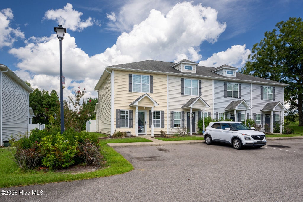 Photo of 106 Parrot Landing Drive, Hubert, NC 28539 (MLS # 100603511)