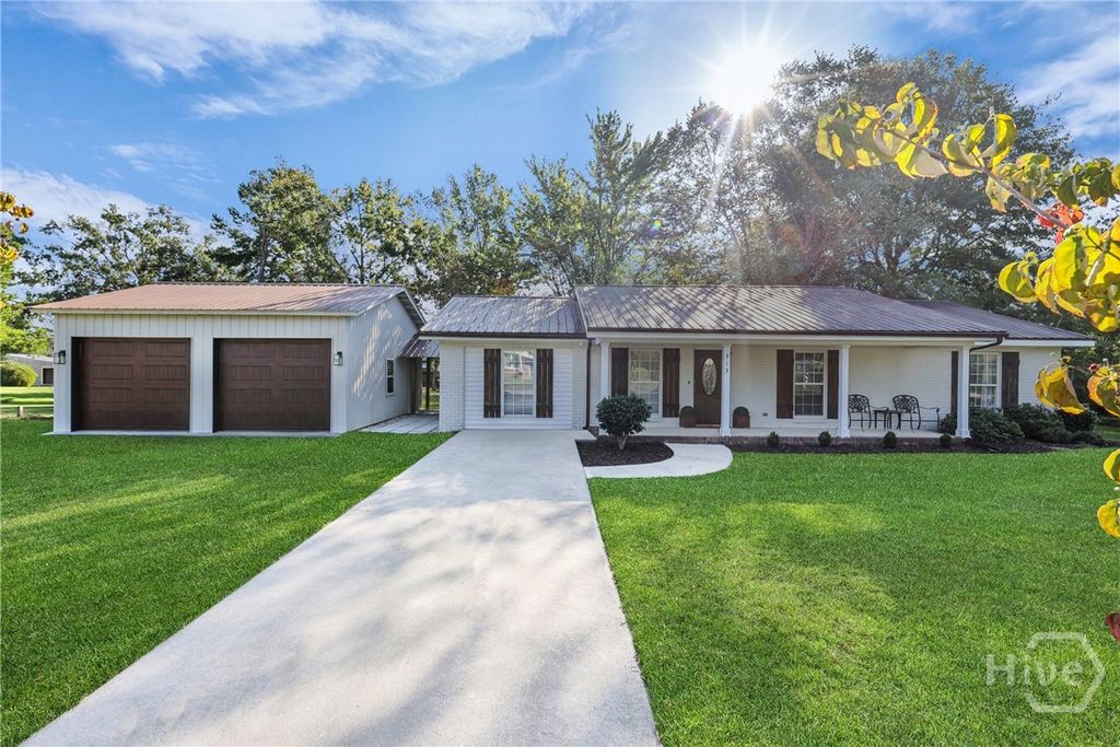 Photo of 313 Hickory Street, Springfield, GA 31329 (MLS # SA346001)