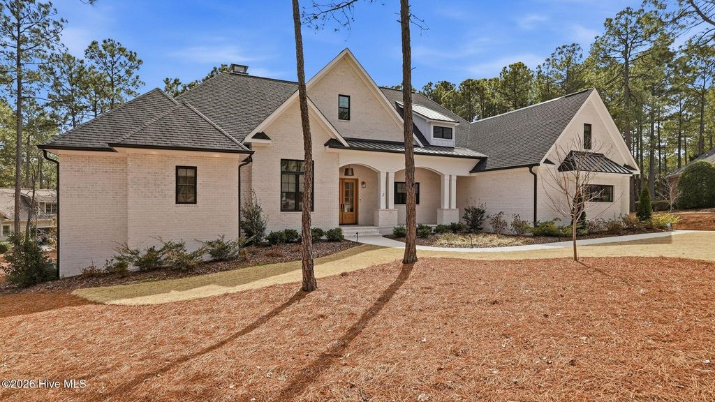 Photo of 2 Masters Ridge, Southern Pines, NC 28387 (MLS # 100557331)