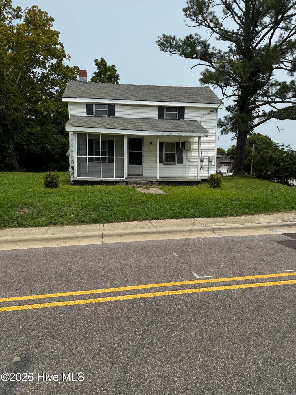 Photo of 300 Dr Martin Luther King Jr Avenue, Edenton, NC 27932 (MLS # 100590053)