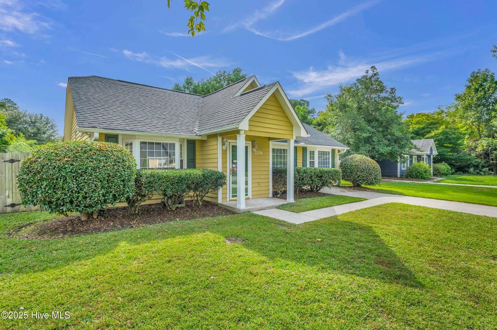 Photo of 3204 Galway Road, Castle Hayne, NC 28429 (MLS # 100535250)