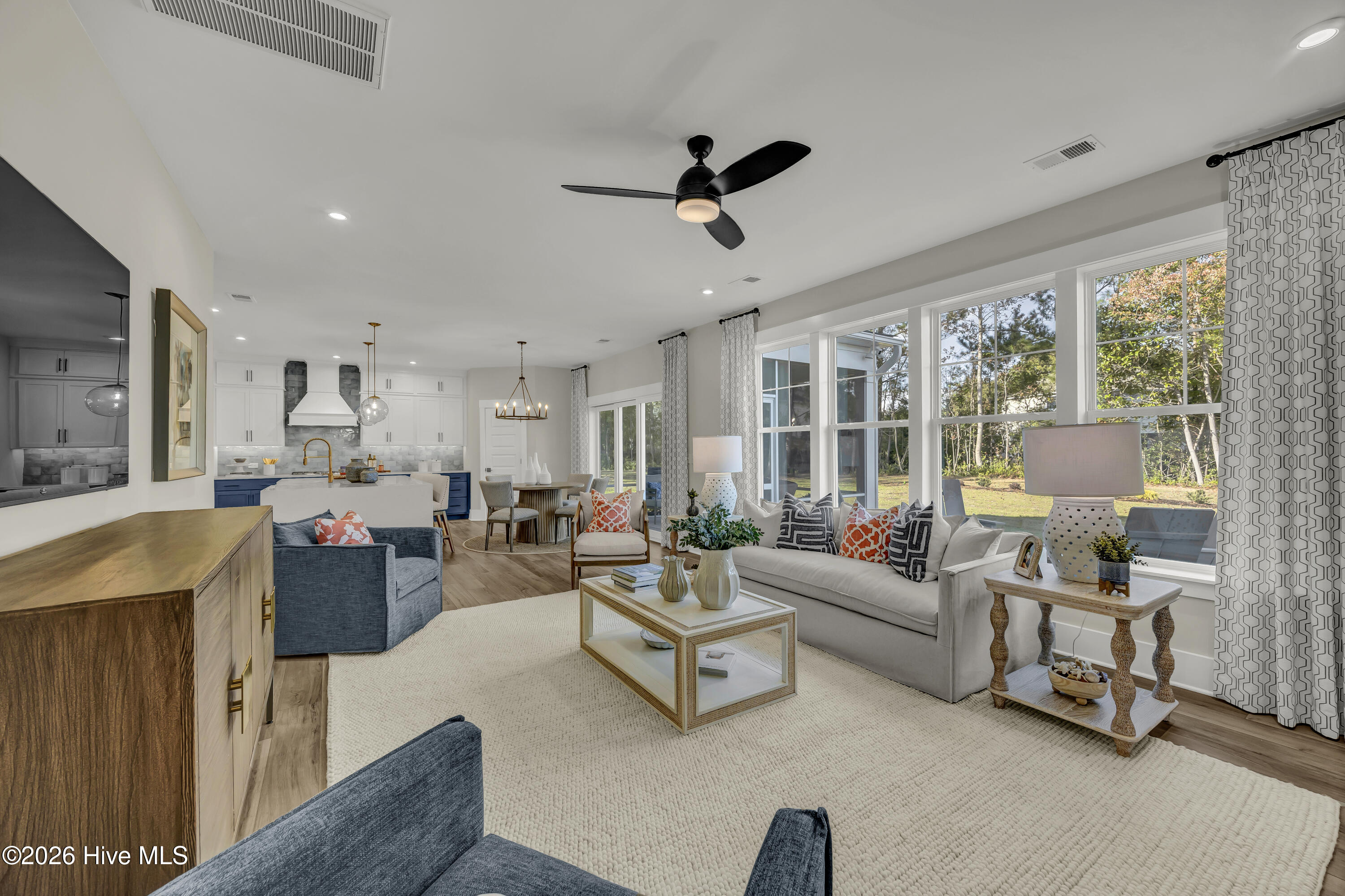 1004 Fawn Valley Way
