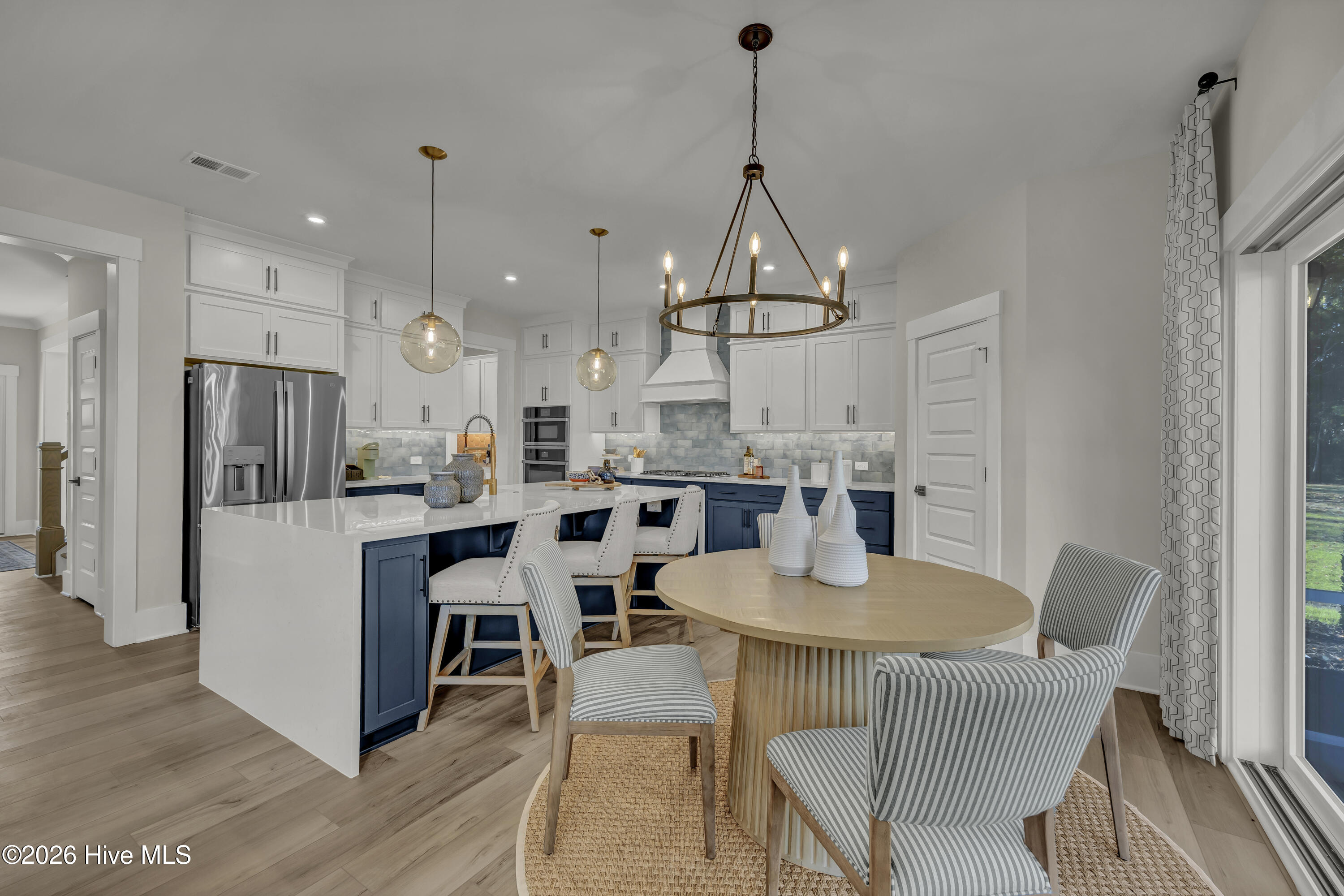 1004 Fawn Valley Way
