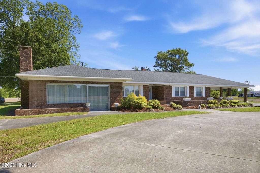 Photo of 4803 Free Union Church Road, Pinetown, NC 27865 (MLS # 100569021)