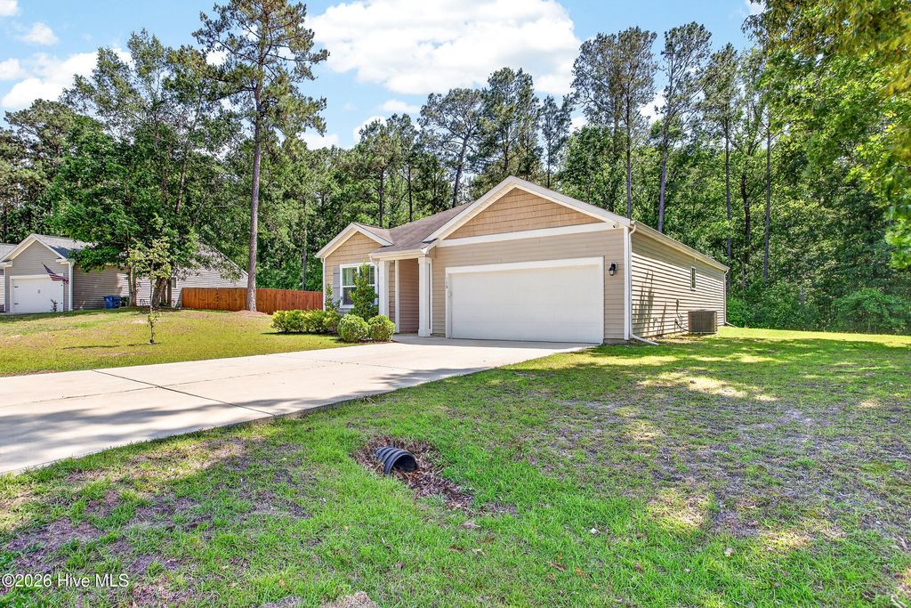 Photo of 113 Old Dock Landing Road, Sneads Ferry, NC 28460 (MLS # 100575758)