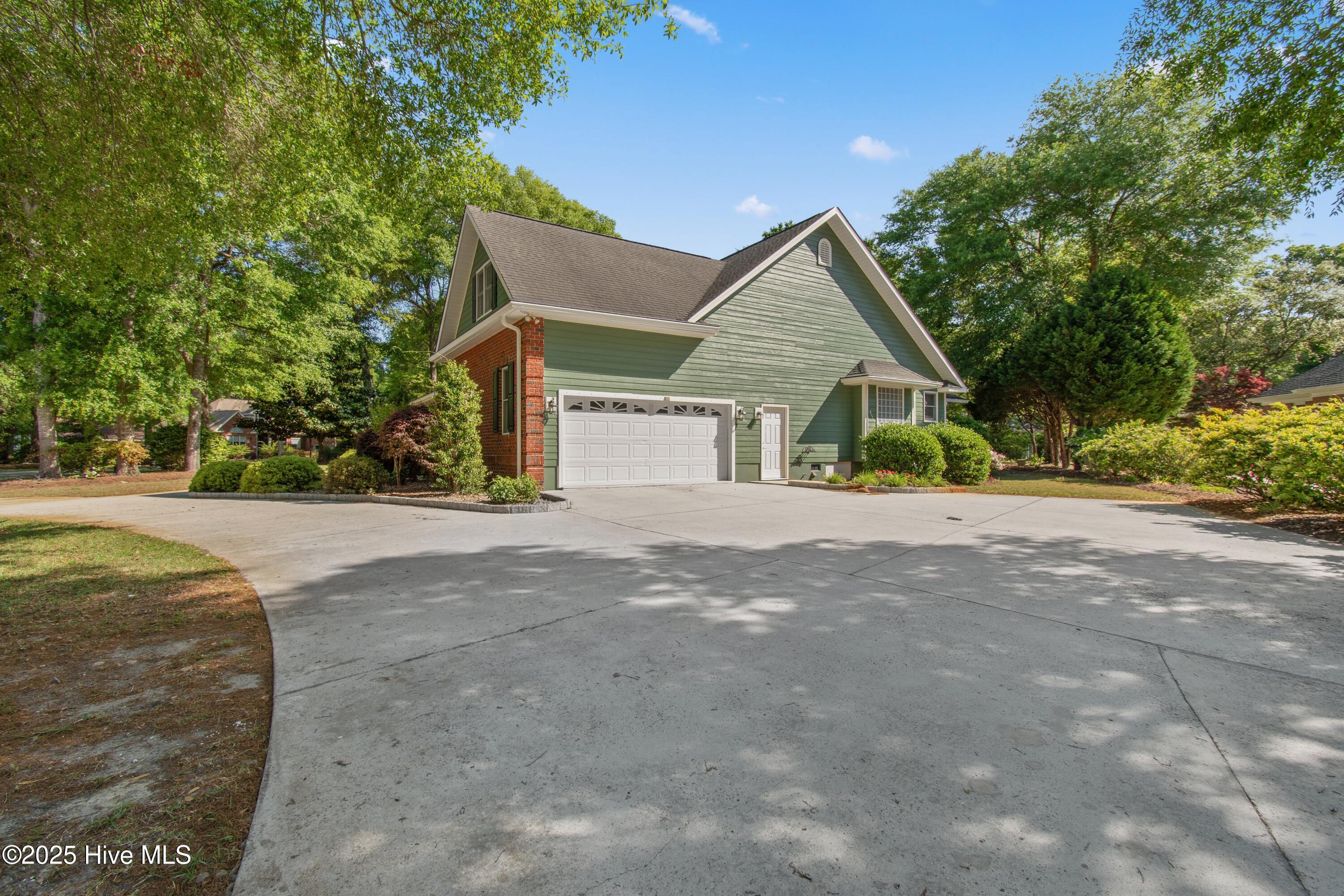 622 Oyster Bay Drive