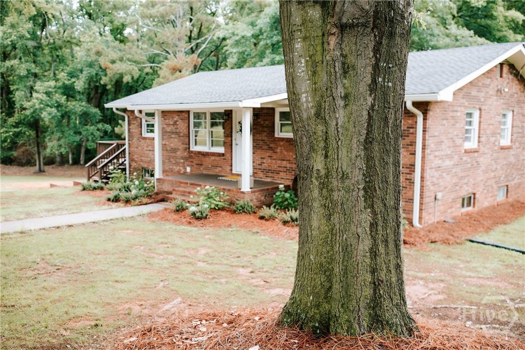 Photo of 764 Sandy Cross Road, Lexington, GA 30648 (MLS # CL347881)