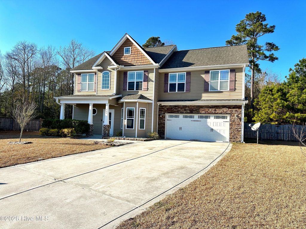 Photo of 908 Merlin Court, Jacksonville, NC 28546 (MLS # 100548950)
