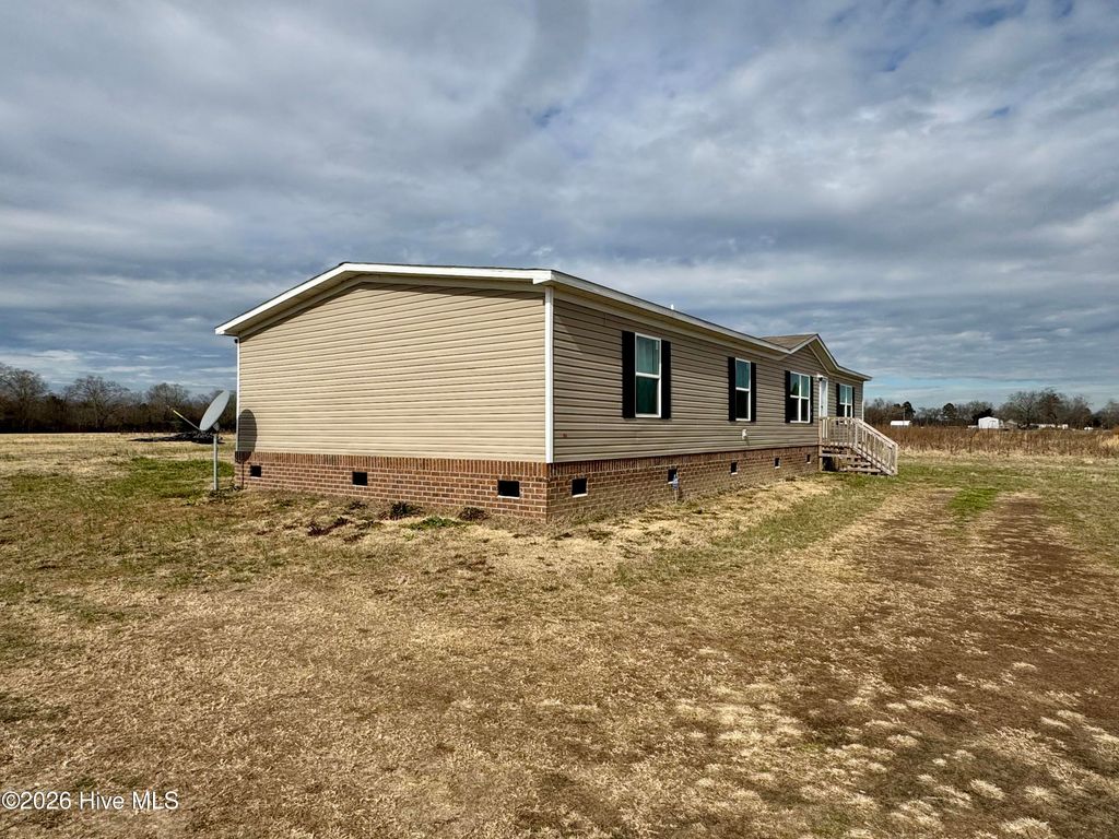 Photo of 4377 Mcgirt Road, Maxton, NC 28364 (MLS # 100551409)