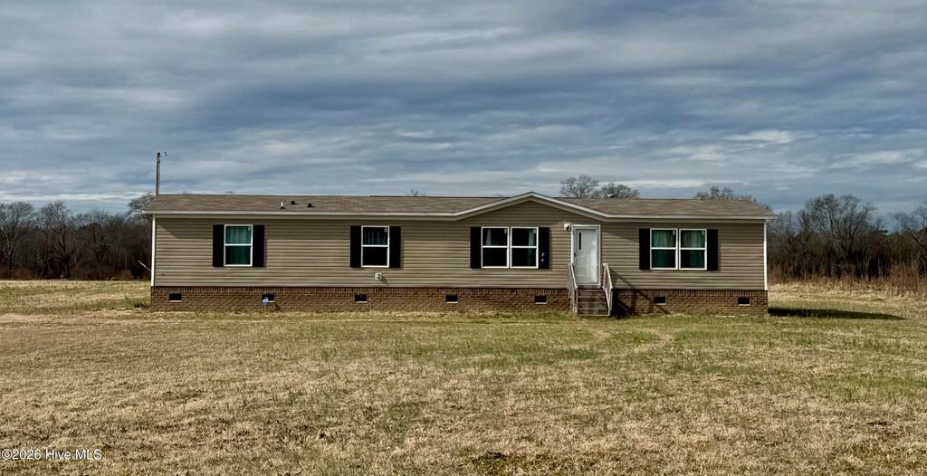 Photo of 4377 Mcgirt Road, Maxton, NC 28364 (MLS # 100551409)