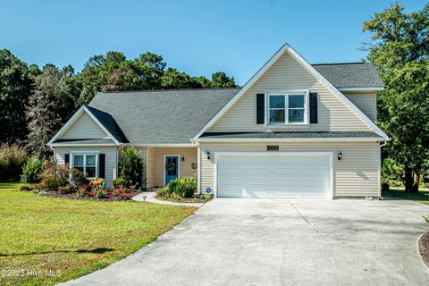 Photo of 5360 Glennfield Circle SE, Southport, NC 28461 (MLS # 100544337)