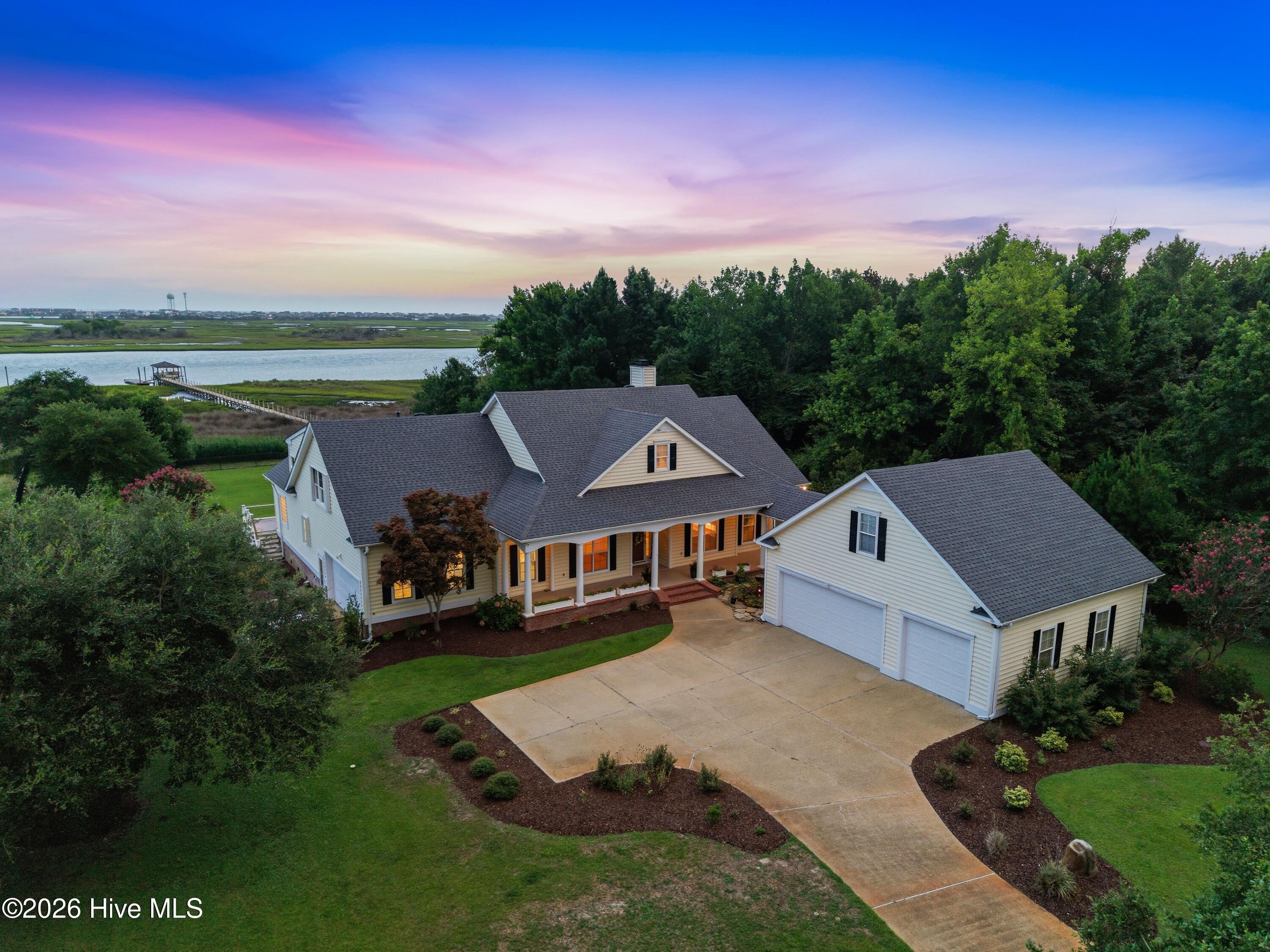 99 Sound View Drive N, Hampstead, NC, 28443
