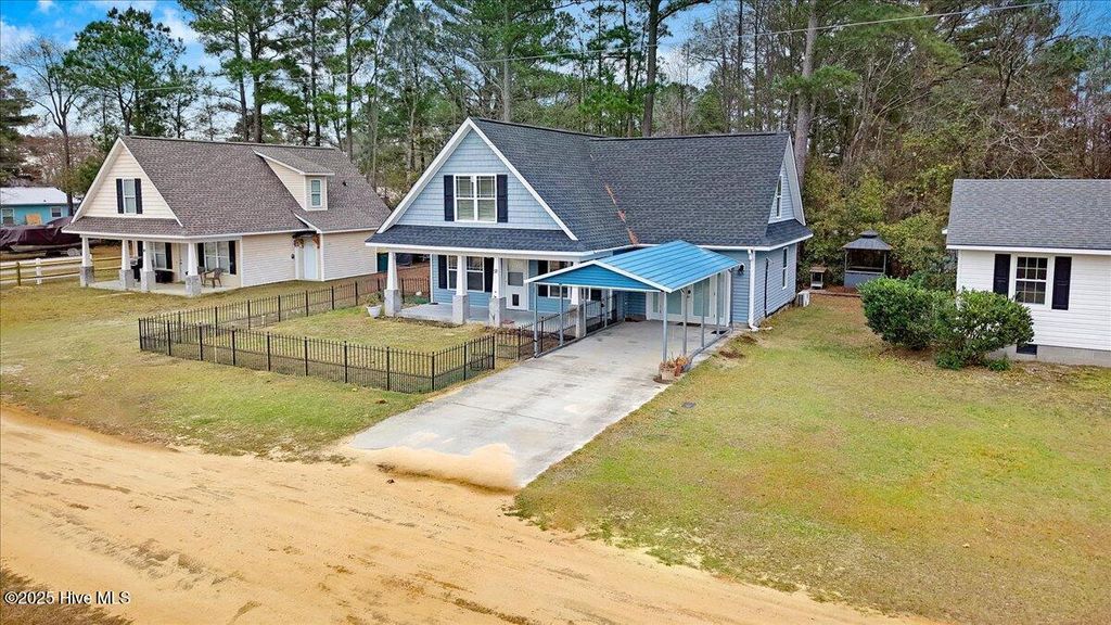 Photo of 51 Birch Street, Elizabethtown, NC 28337 (MLS # 100544536)