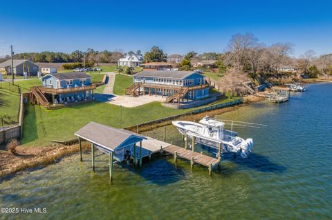 225 Great Neck Hill Hubert NC 28539