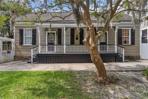 Photo of 529 E Gwinnett St, Savannah, GA 31401 (MLS # SA345549)