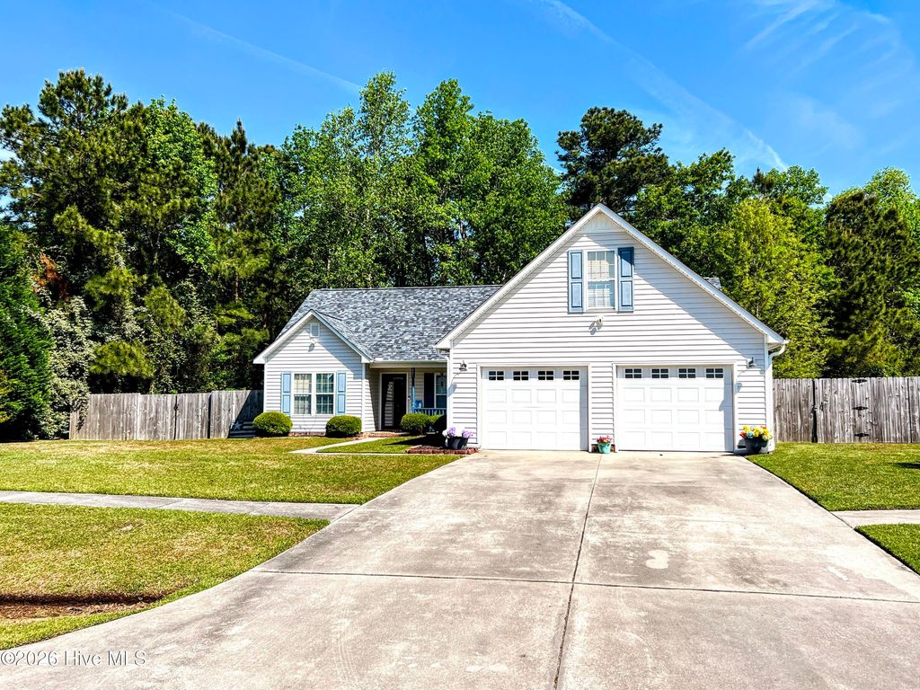 Photo of 401 Marsha'S Way, Havelock, NC 28532 (MLS # 100567271)