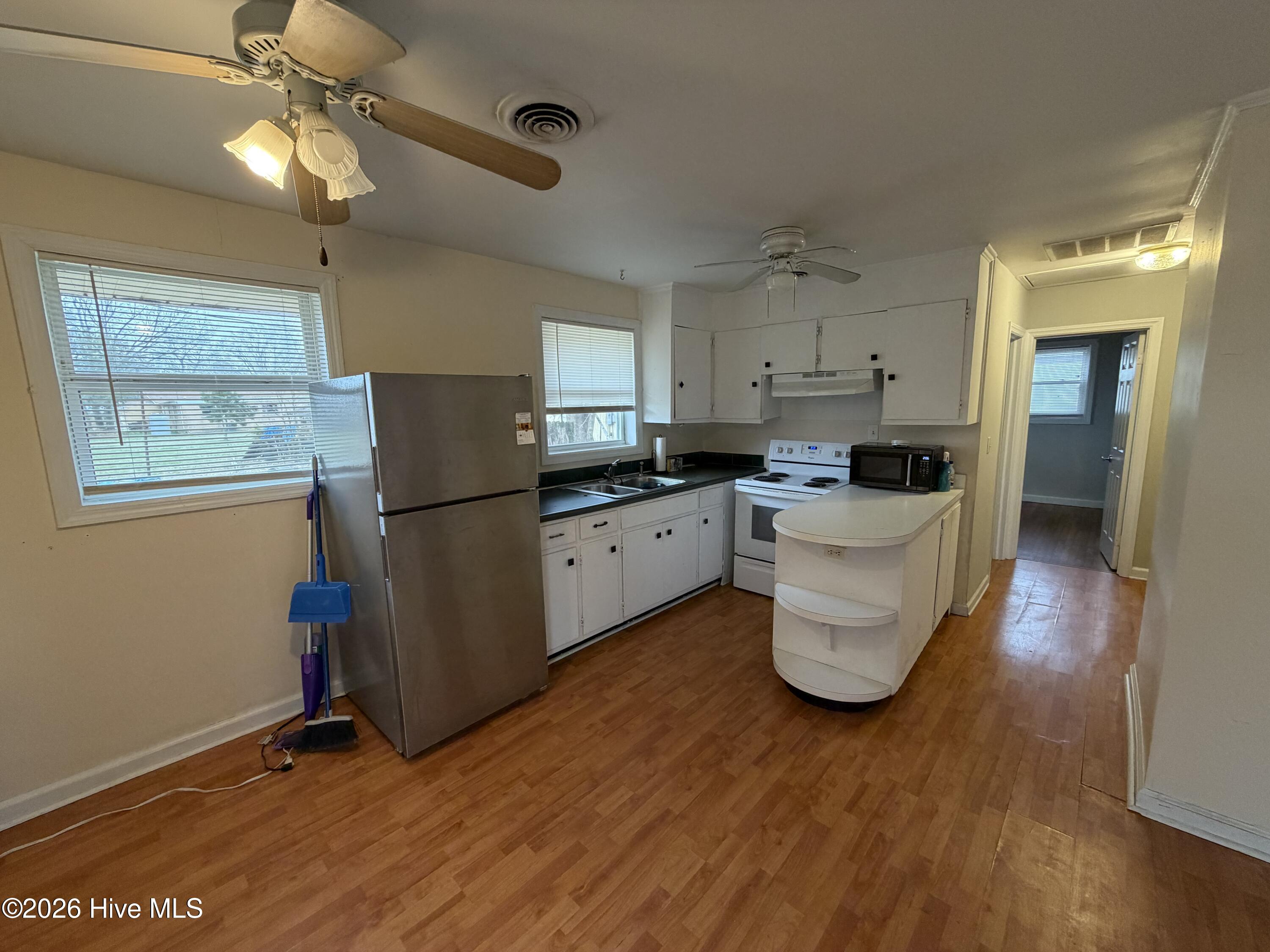 311 W Fremont Street