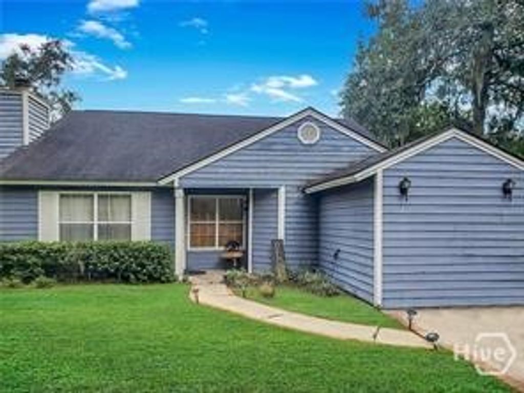 Photo of 1 E White Hawthorne Drive, Savannah, GA 31419 (MLS # SA346378)