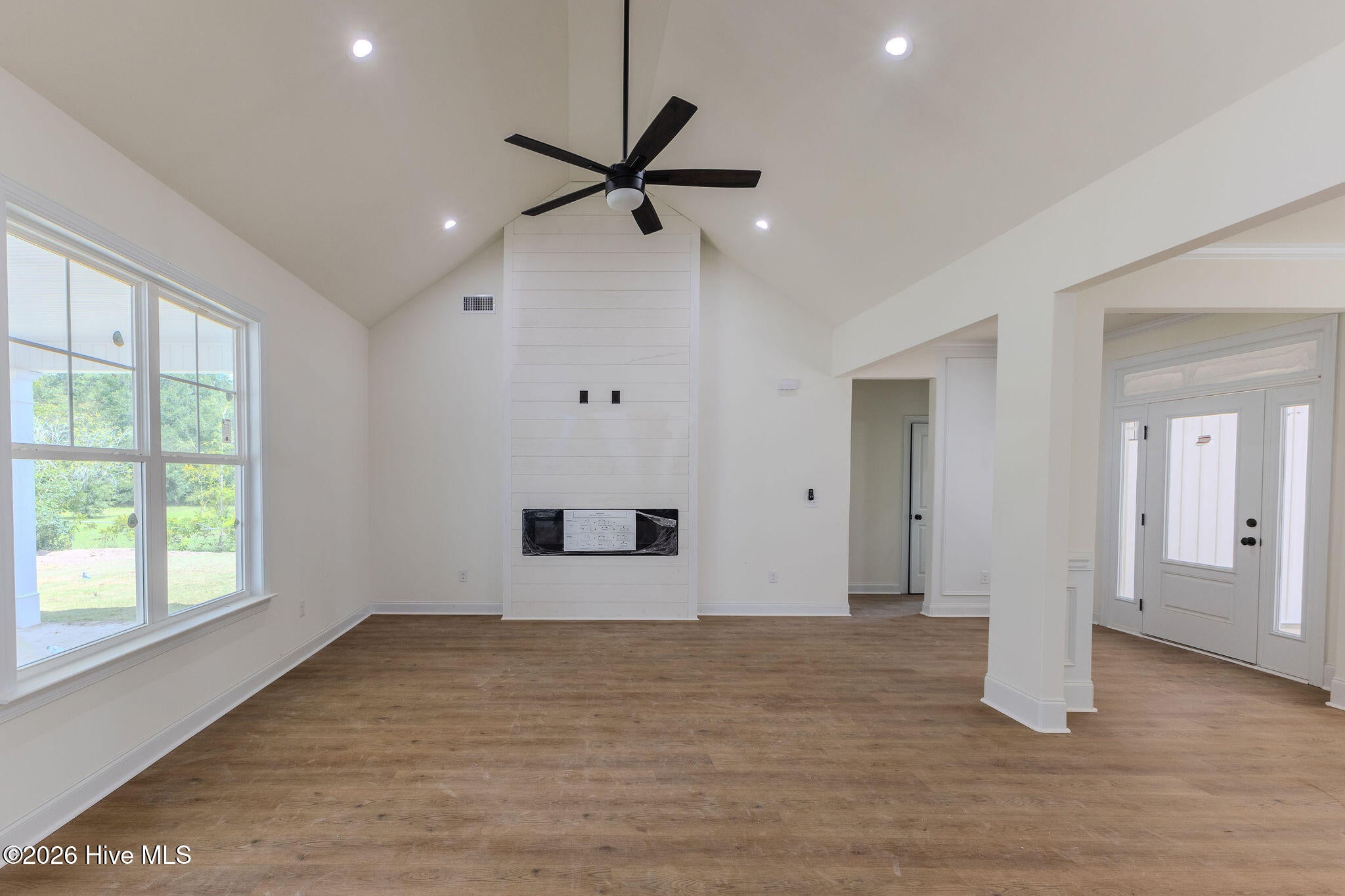 1621 Pine Ridge Drive N