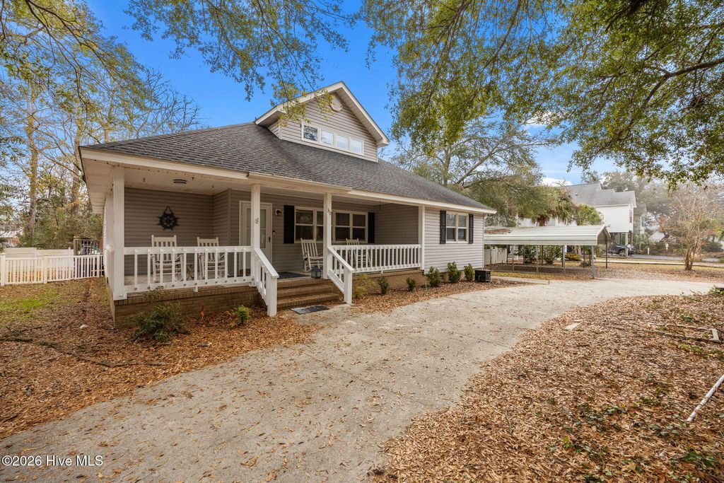 Photo of 312 NE 54th Street, Oak Island, NC 28465 (MLS # 100547924)