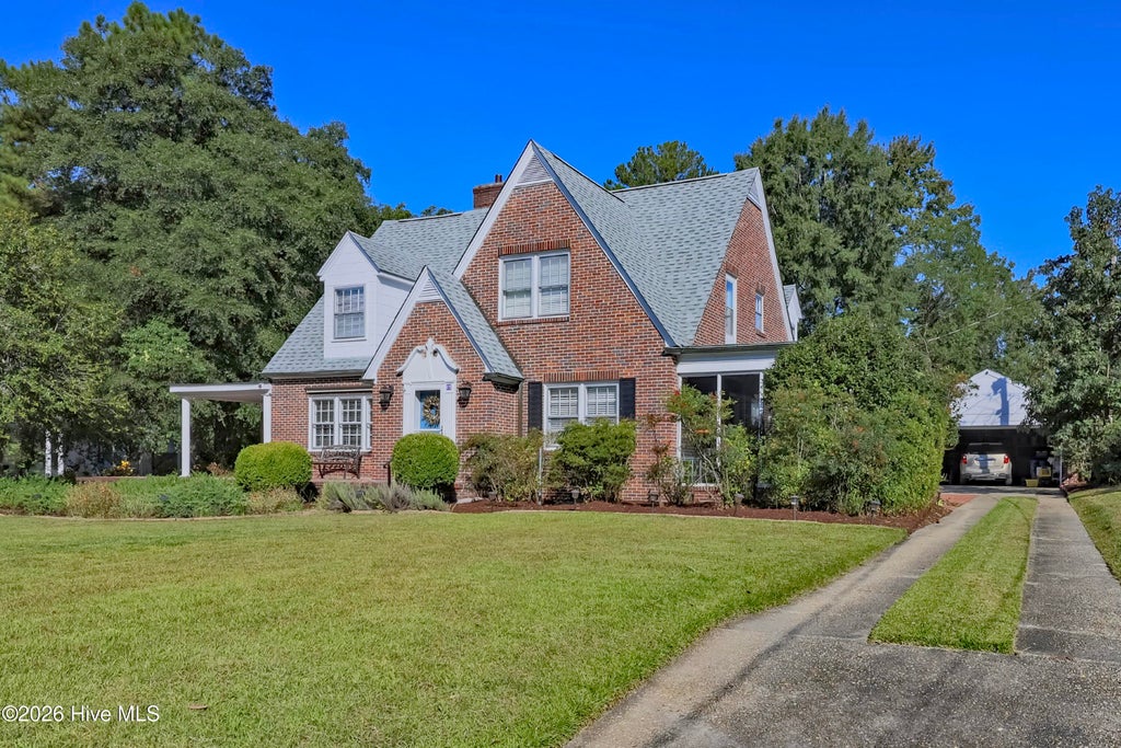 Photo of 413 E Main Street, Wallace, NC 28466 (MLS # 100607951)