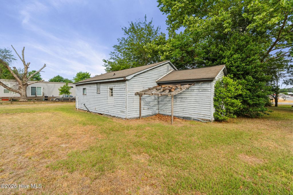 Photo of 441 Battley Dairy Road, Hamlet, NC 28345 (MLS # 100568882)