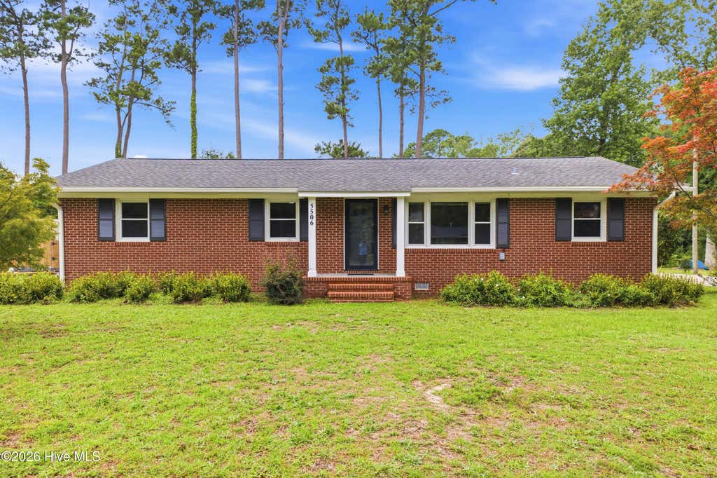 Photo of 5506 Andover Road, Wilmington, NC 28403 (MLS # 100592369)