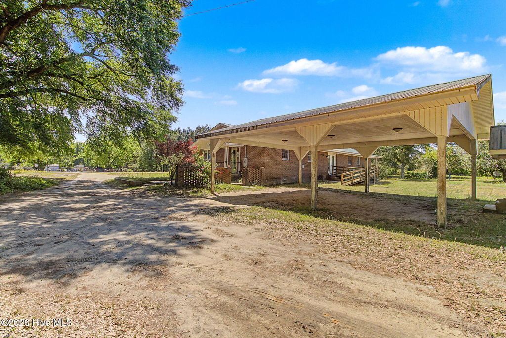 Photo of 2498 Nc Highway 53, Elizabethtown, NC 28337 (MLS # 100571626)