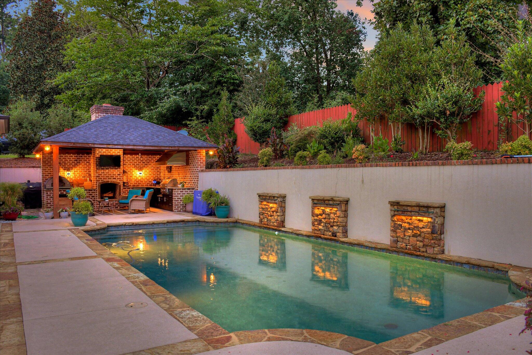 704 Summergate Court