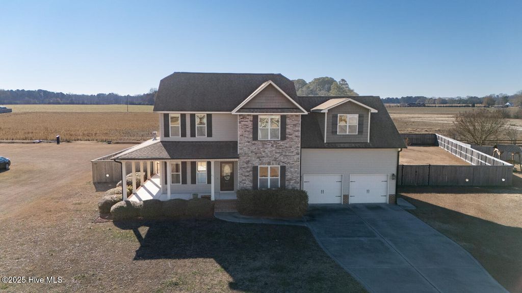 Photo of 71 Gillis Court, Coats, NC 27521 (MLS # 100546591)