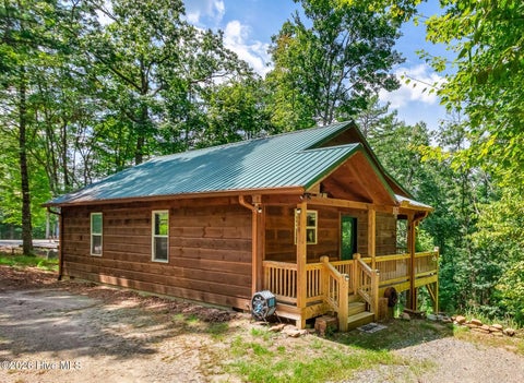Photo of 110 Blueberry Hill, Murphy, NC 28906 (MLS # 100599653)