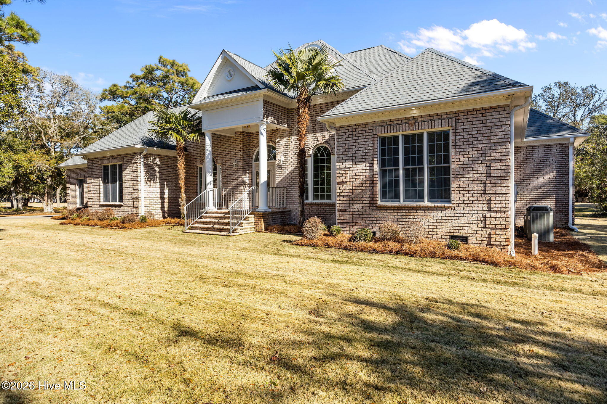 699 Country Club Drive