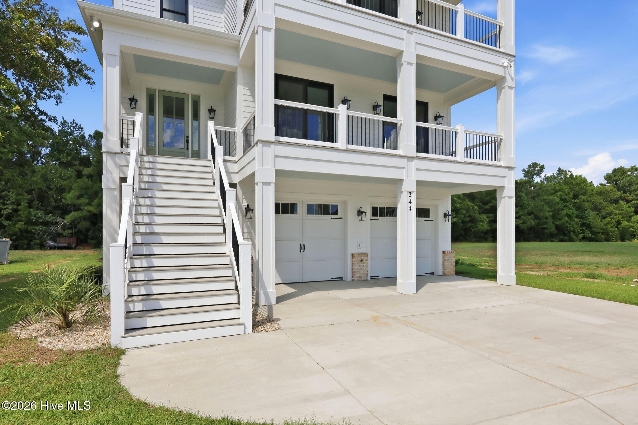 244 Colleton Square