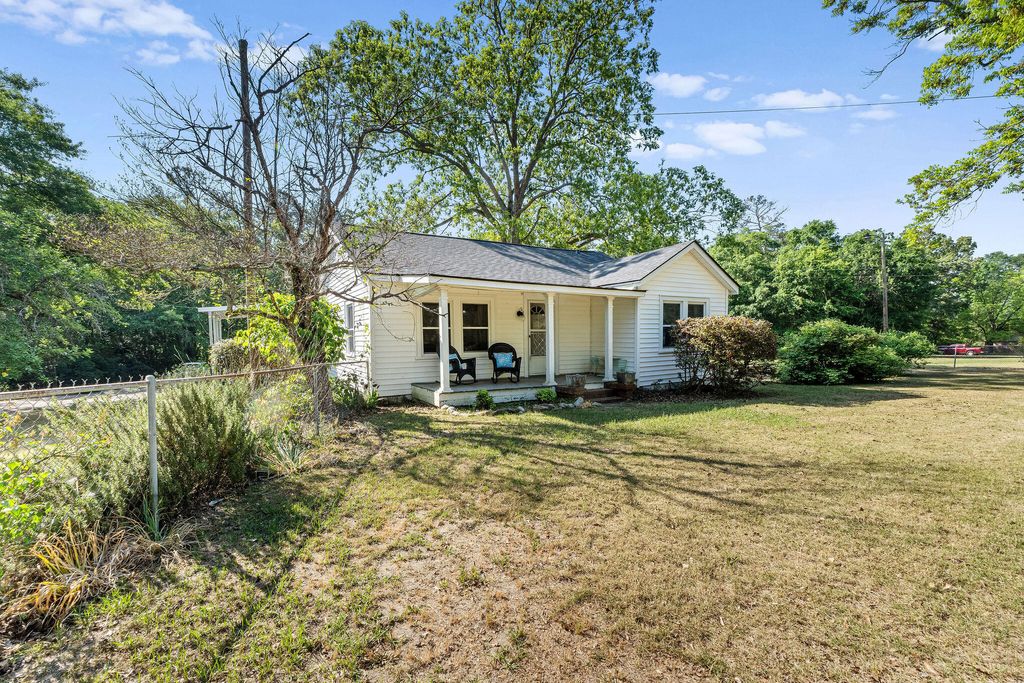 Photo of 647 Hobbs Mill Road, Dearing, GA 30808 (MLS # 555013)