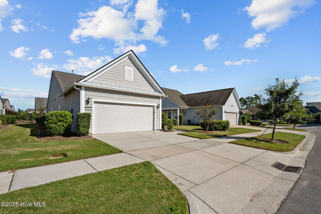 Photo of 439 Deveraux Drive, Wilmington, NC 28412 (MLS # 100565127)