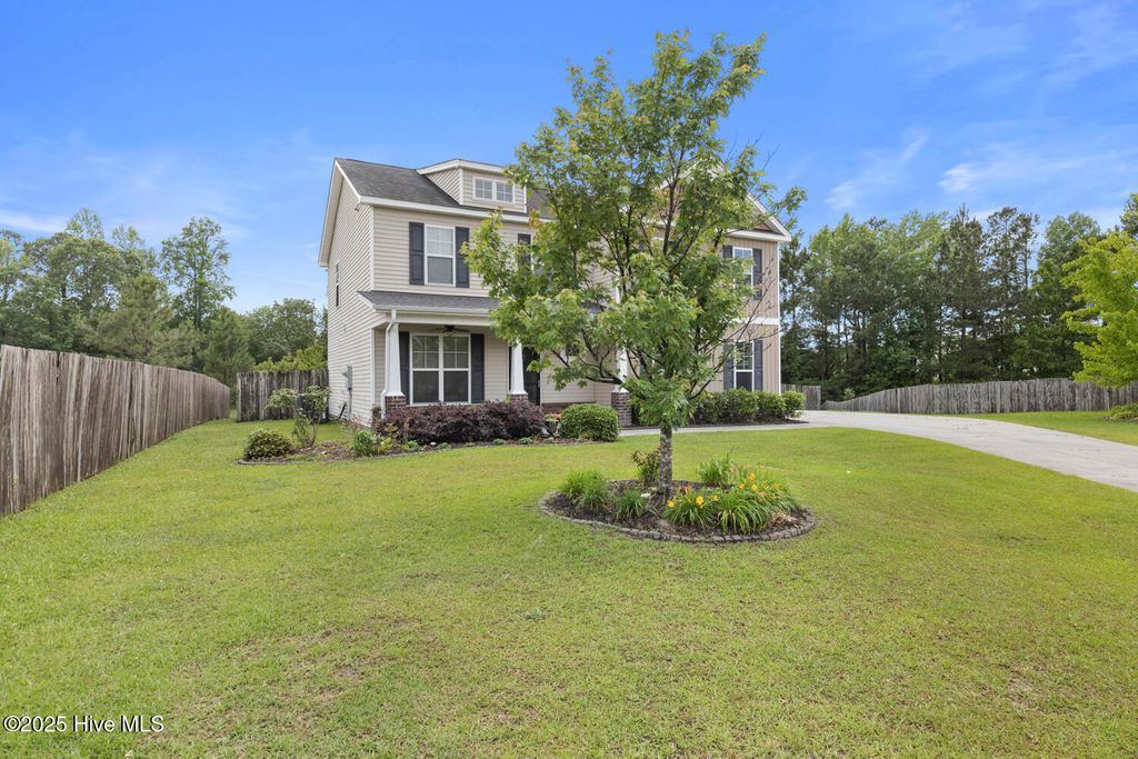 Photo of 302 First Post Road, Jacksonville, NC 28546 (MLS # 100507776)
