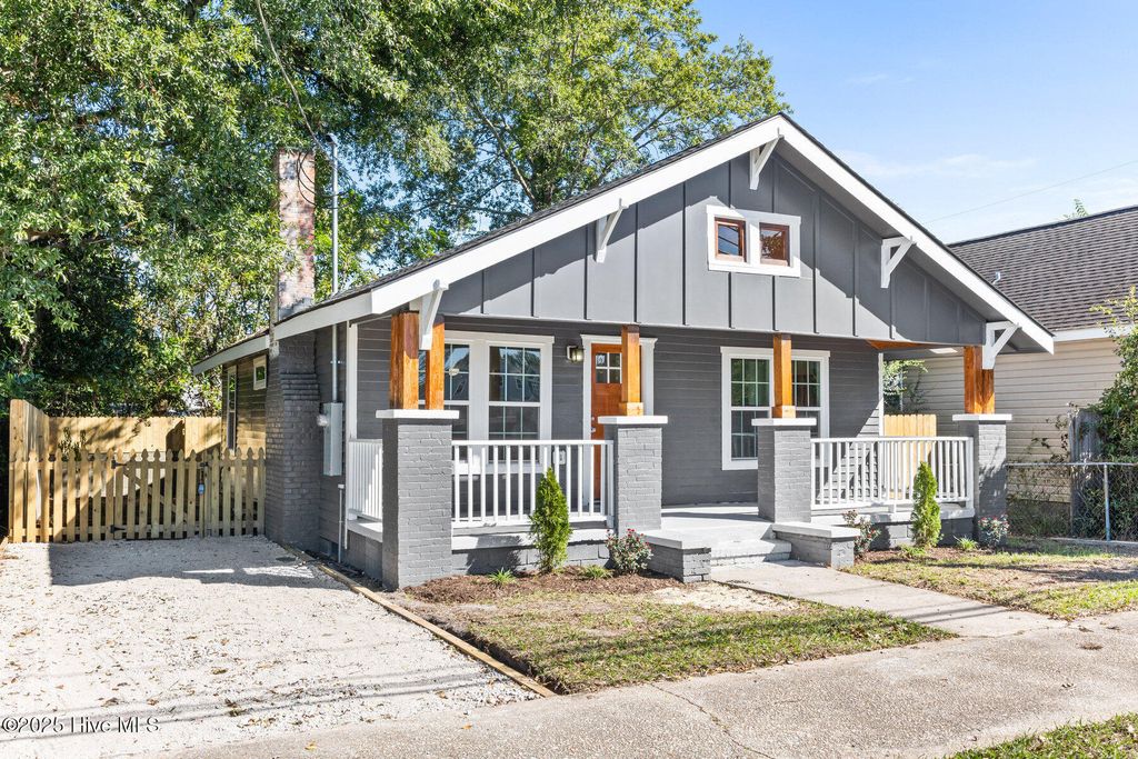 Photo of 513 S 13th Street, Wilmington, NC 28401 (MLS # 100536748)